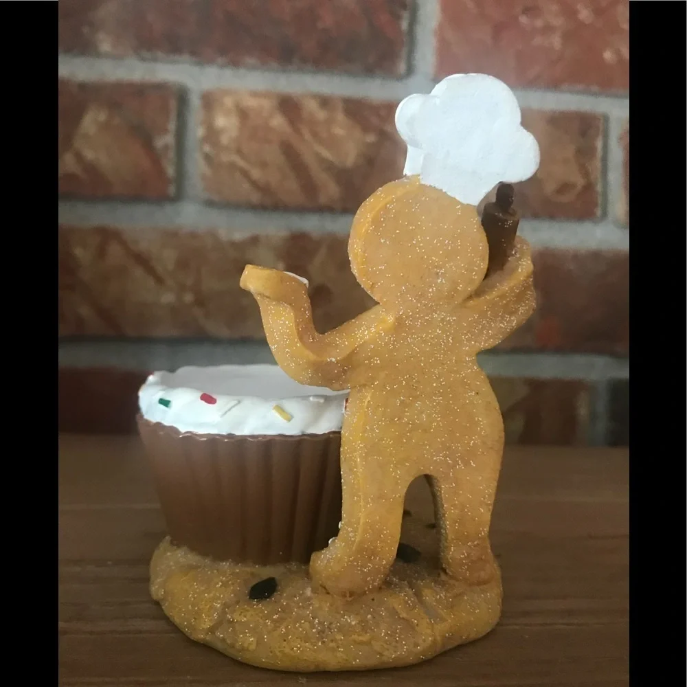 Rare Gingerbread Yankee Candle Cupcake holder